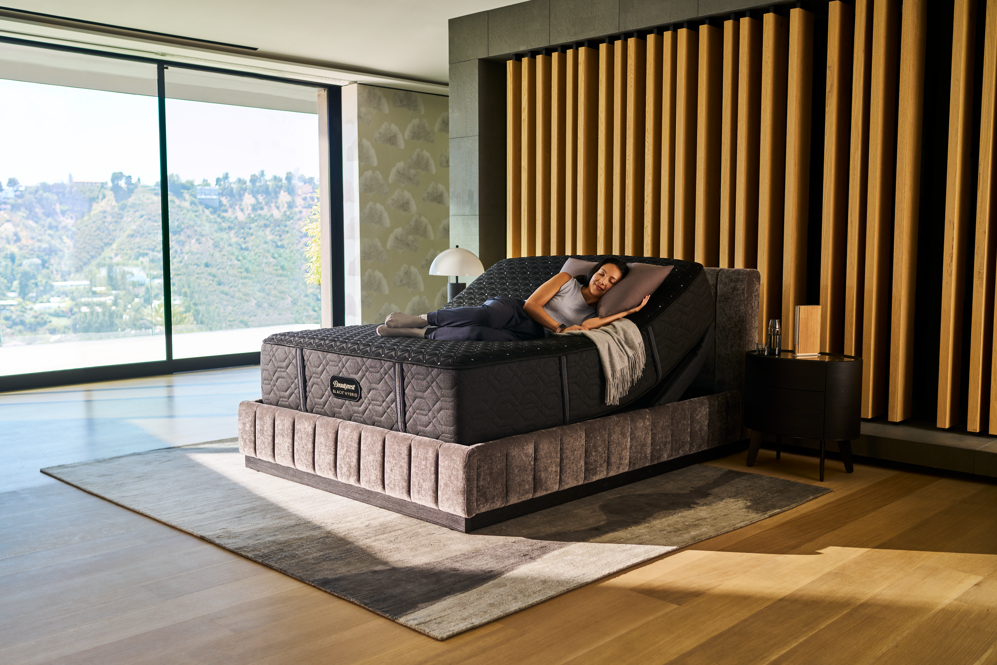 Beautyrest Black Luxury Base (Copy)